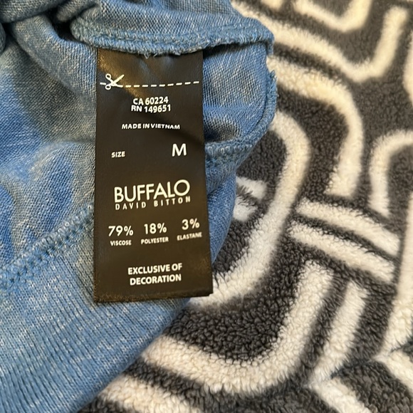 Buffalo David Bitton Womens Be Kind Long Sleeve Medium - Picture 4 of 4